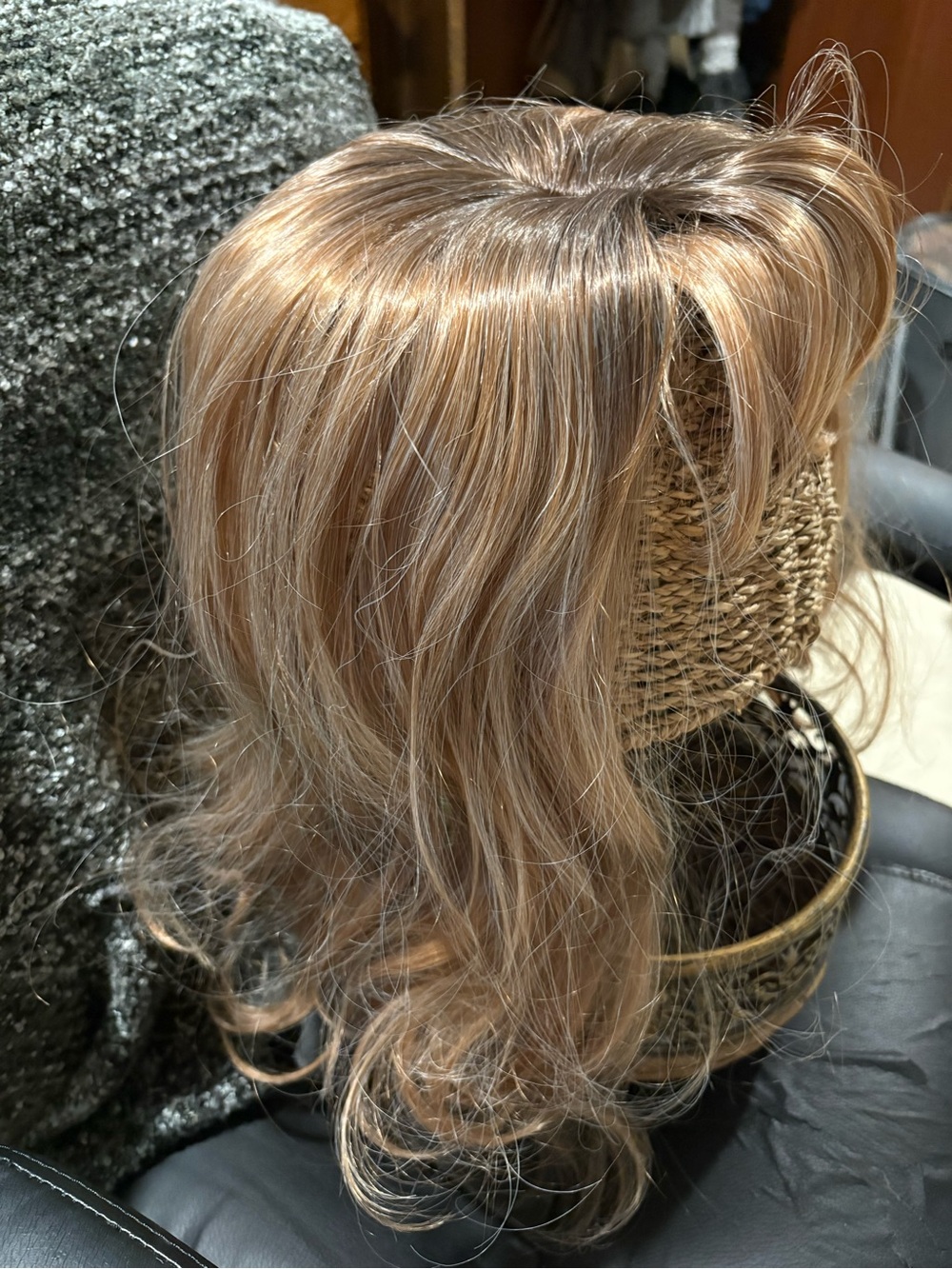 Hair topper Natural Light Blonde Wavy Women's Wig - Unbranded